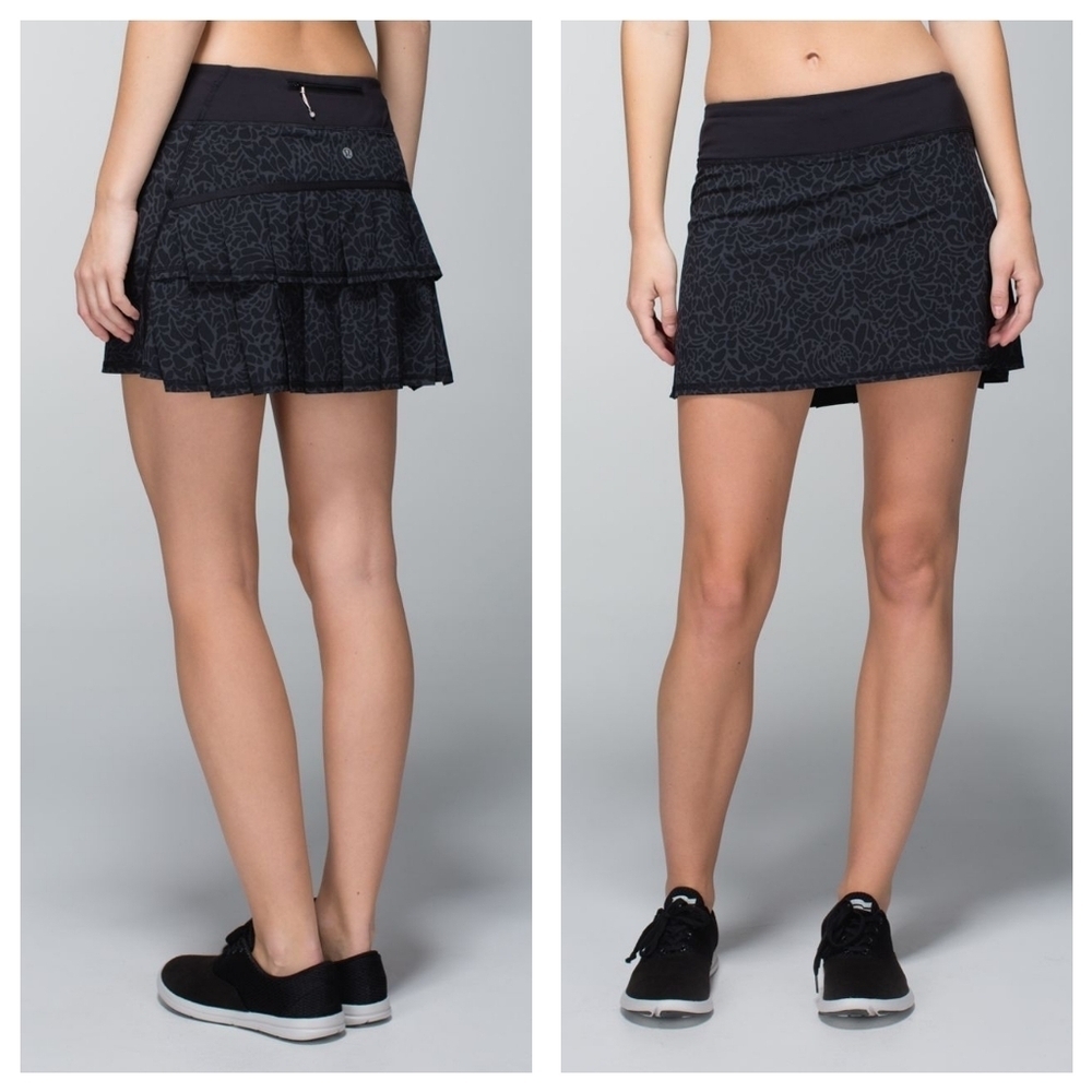 Lululemon Run Pace Setter 4-Way Stretch Skort Sz 6 Petal Camo Printed Black Coal